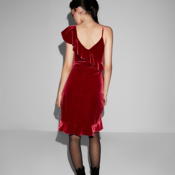 NWT Express Red Velvet Ruffle One Shoulder Dress - Picture 4 of 8